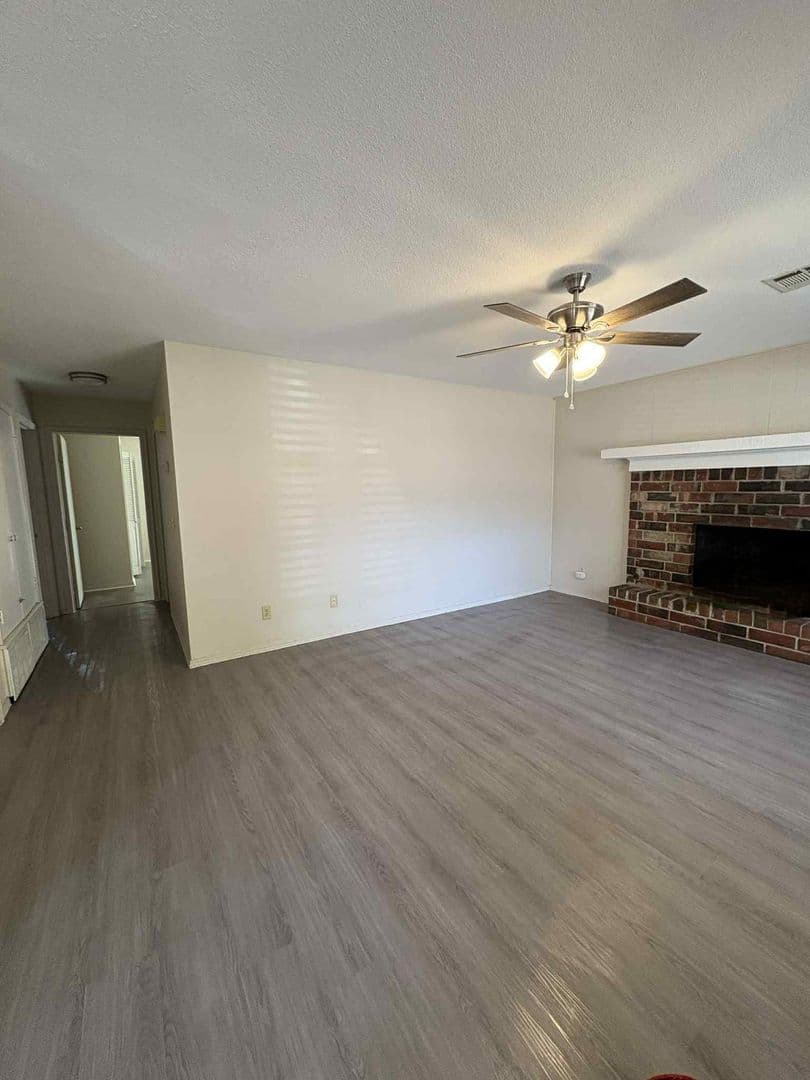 Tulsa Apartment: 3220 E 47th st