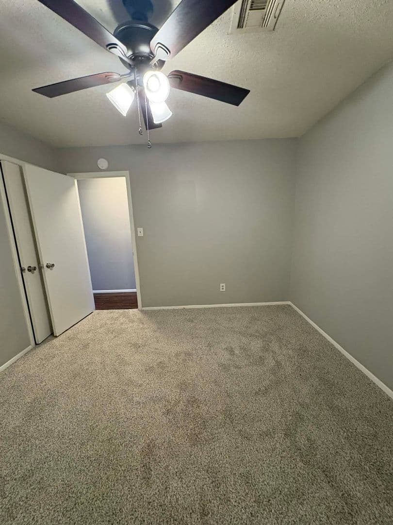 Broken Arrow Apartment: 505 West Broadway Ave