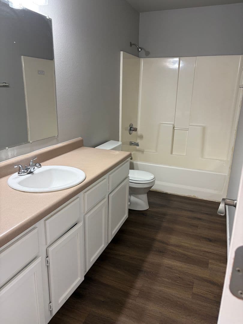 Claremore Apartment: 2805 Trailwood Dr