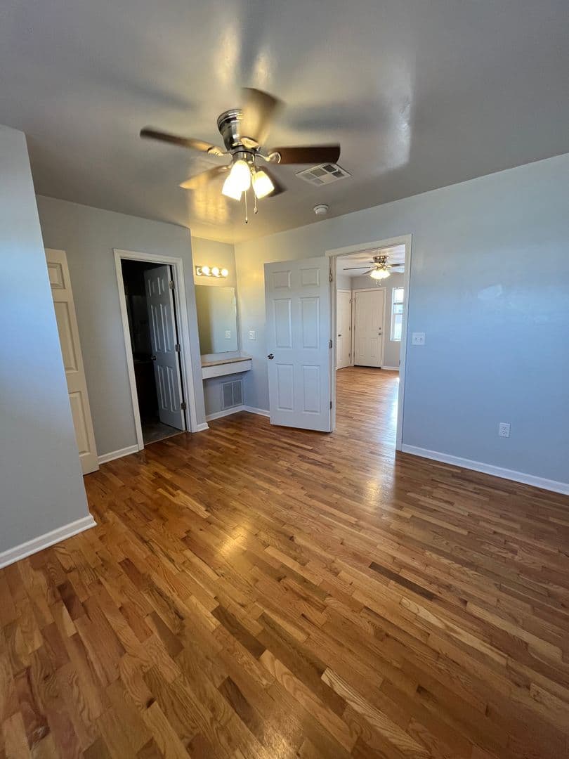 Stillwater Apartment: 502 West Maple Ave