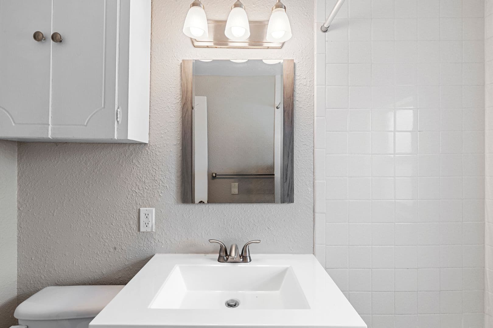 Tulsa Apartment: 3853 S. Riverside Drive