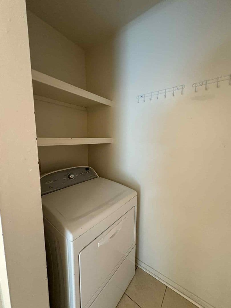 Tulsa Apartment: 3220 E 47th st