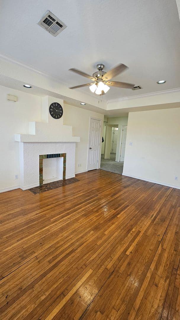 Tulsa Apartment: 1530 e 14th st