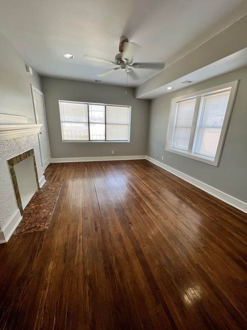 Tulsa Apartment: 1530 e 14th st