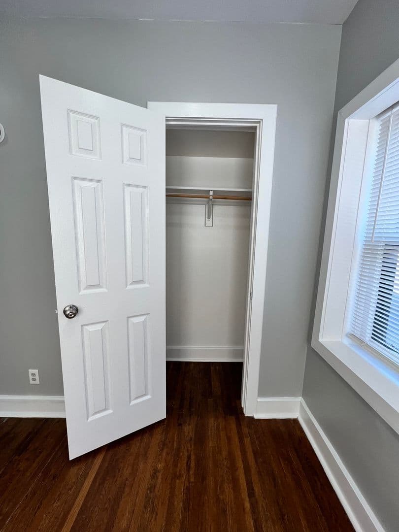 Tulsa Apartment: 1530 e 14th st