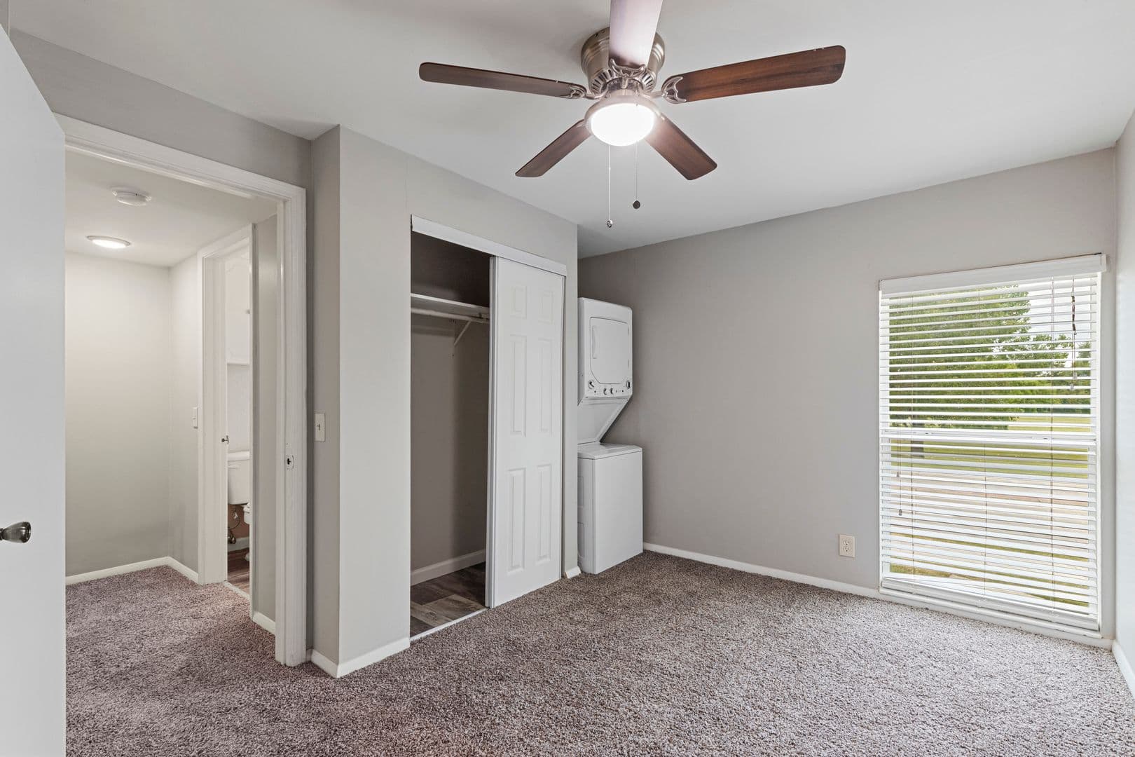 Tulsa Apartment: 3853 S. Riverside Drive