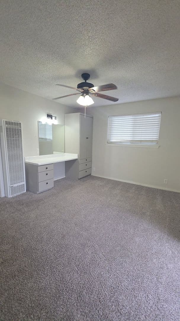 Tulsa Apartment: 1420 s trenton ave