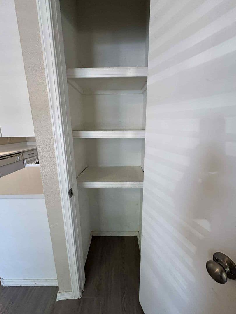 Tulsa Apartment: 3220 E 47th st