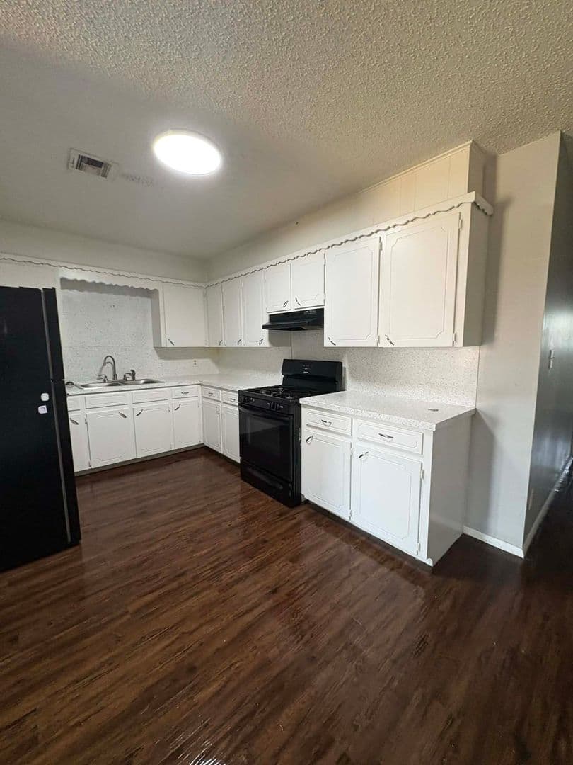 Broken Arrow Apartment: 505 West Broadway Ave