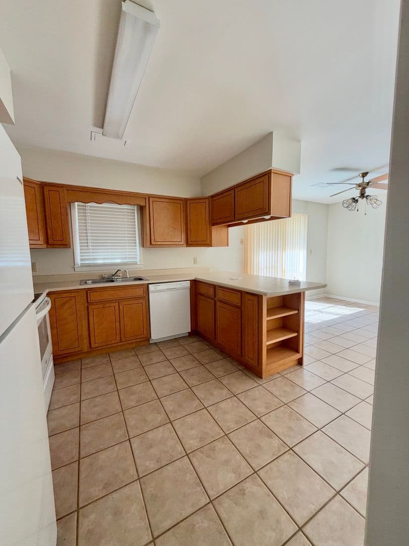 St. Simons Island House: 101 Rivera Drive