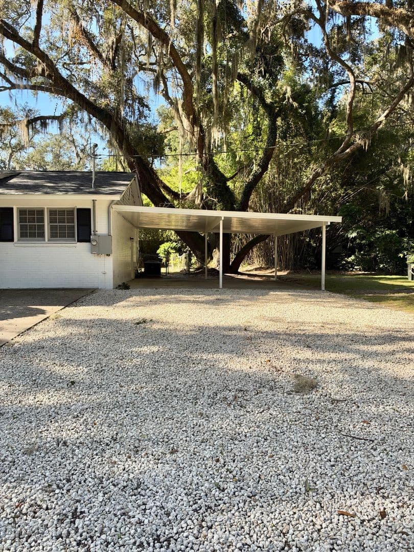 St. Simons Island House: 101 Rivera Drive