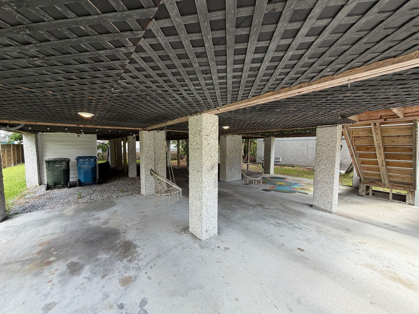 St. Simons Island House: 237 Georgia Street