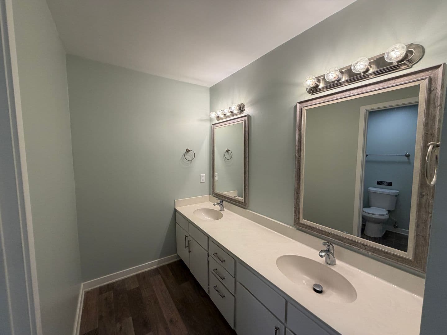 St. Simons Island House: 237 Georgia Street