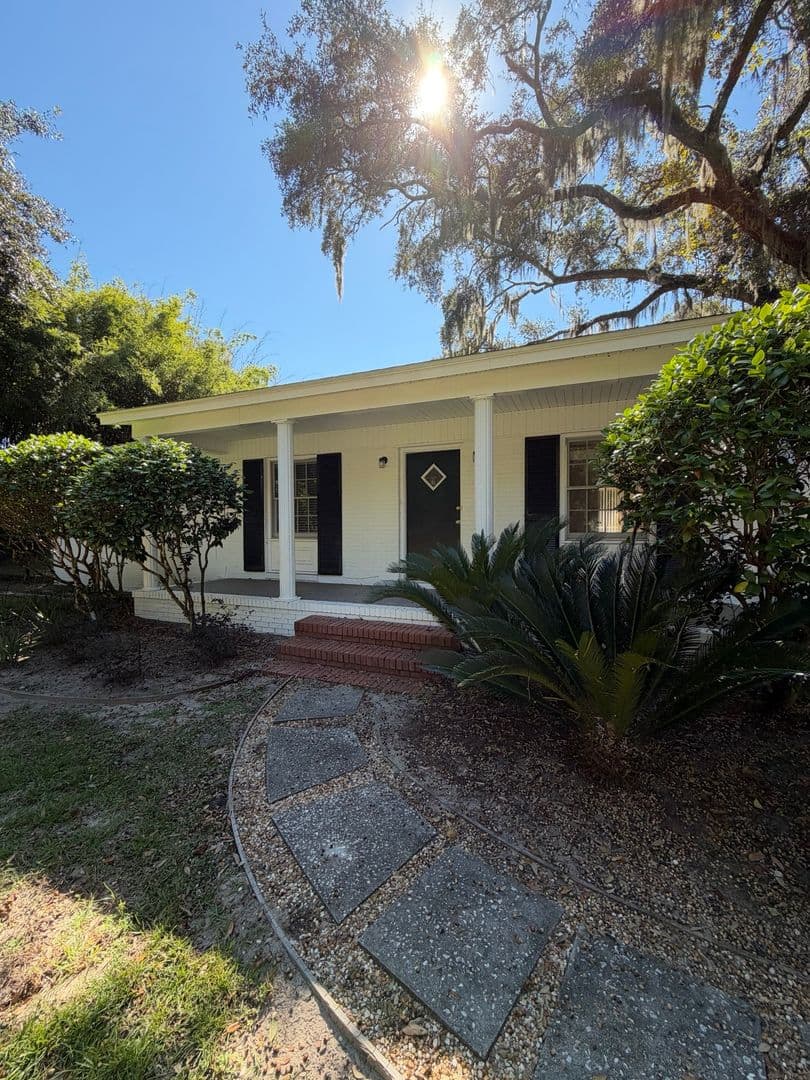 St. Simons Island House: 101 Rivera Drive