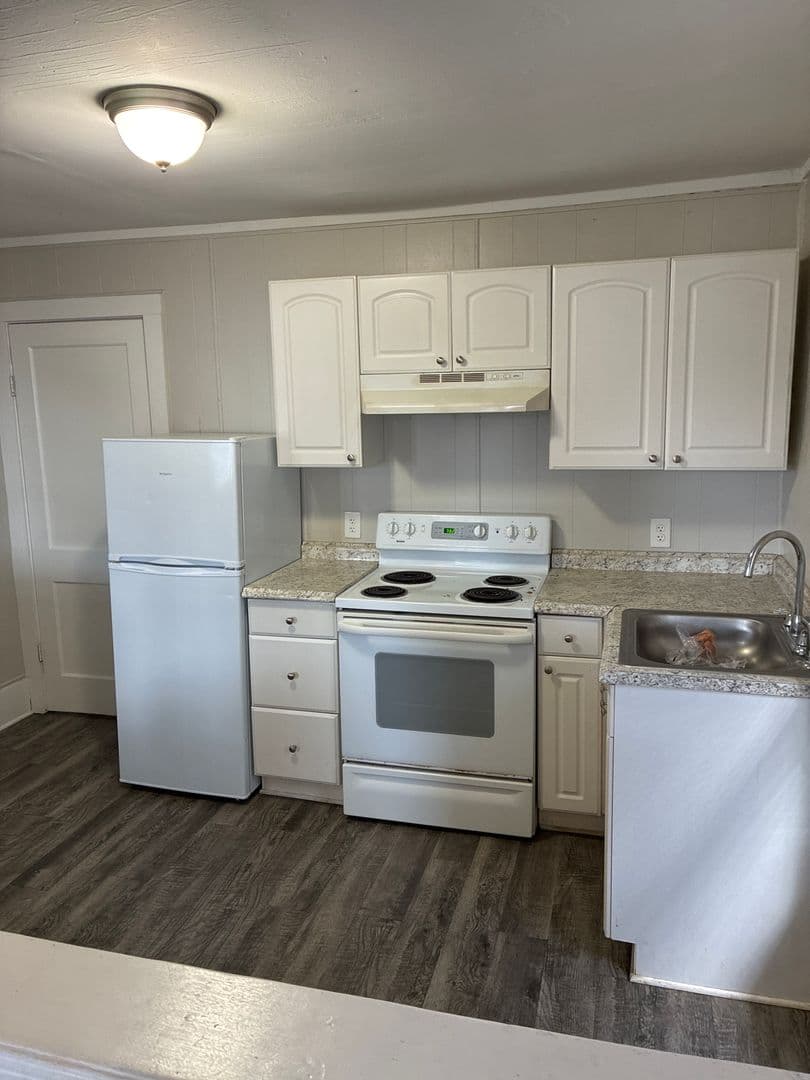 St. Marys Apartment: 104 Stable Alley W