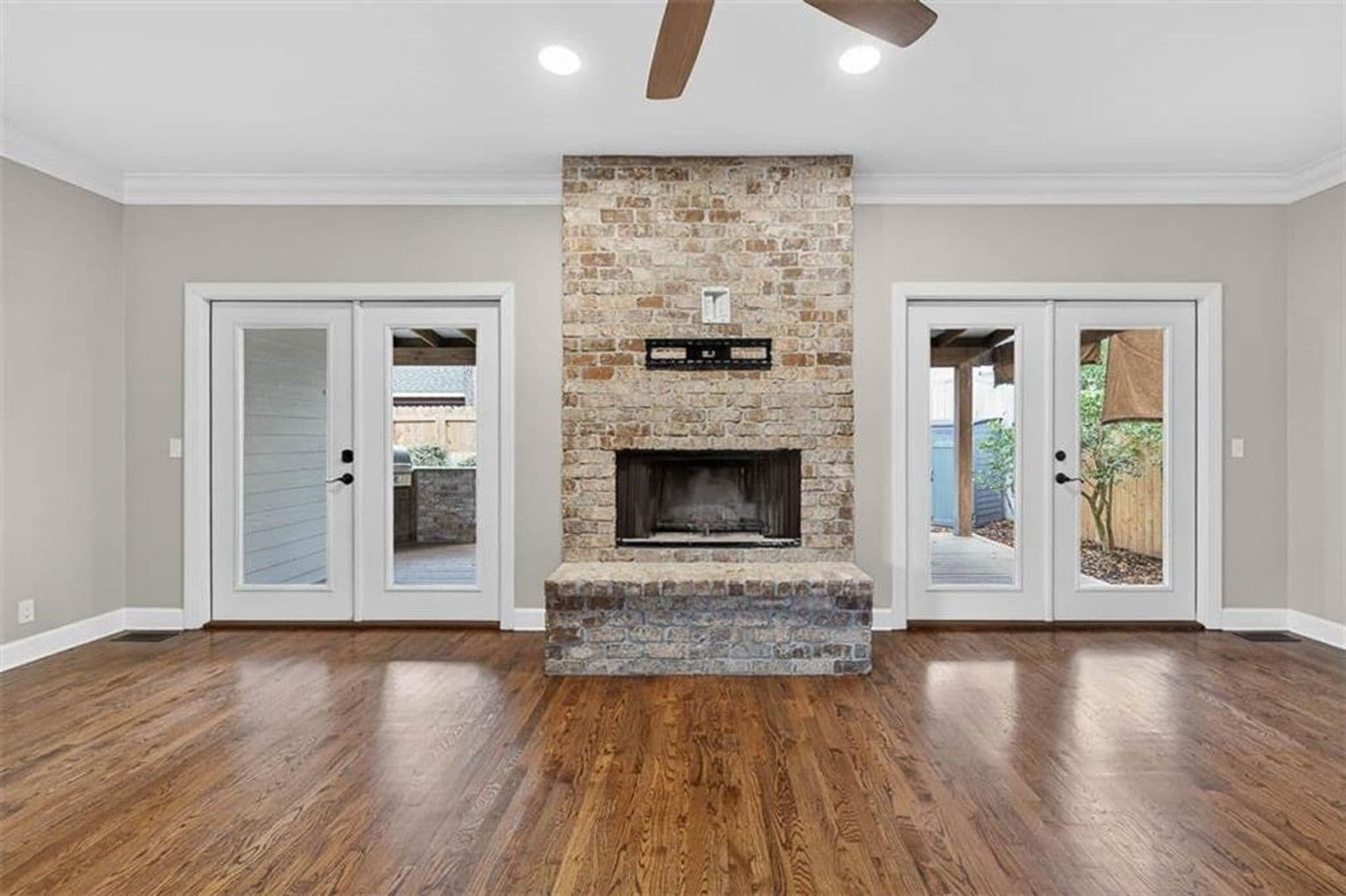 St. Simons Island House: 110 Newfield Street