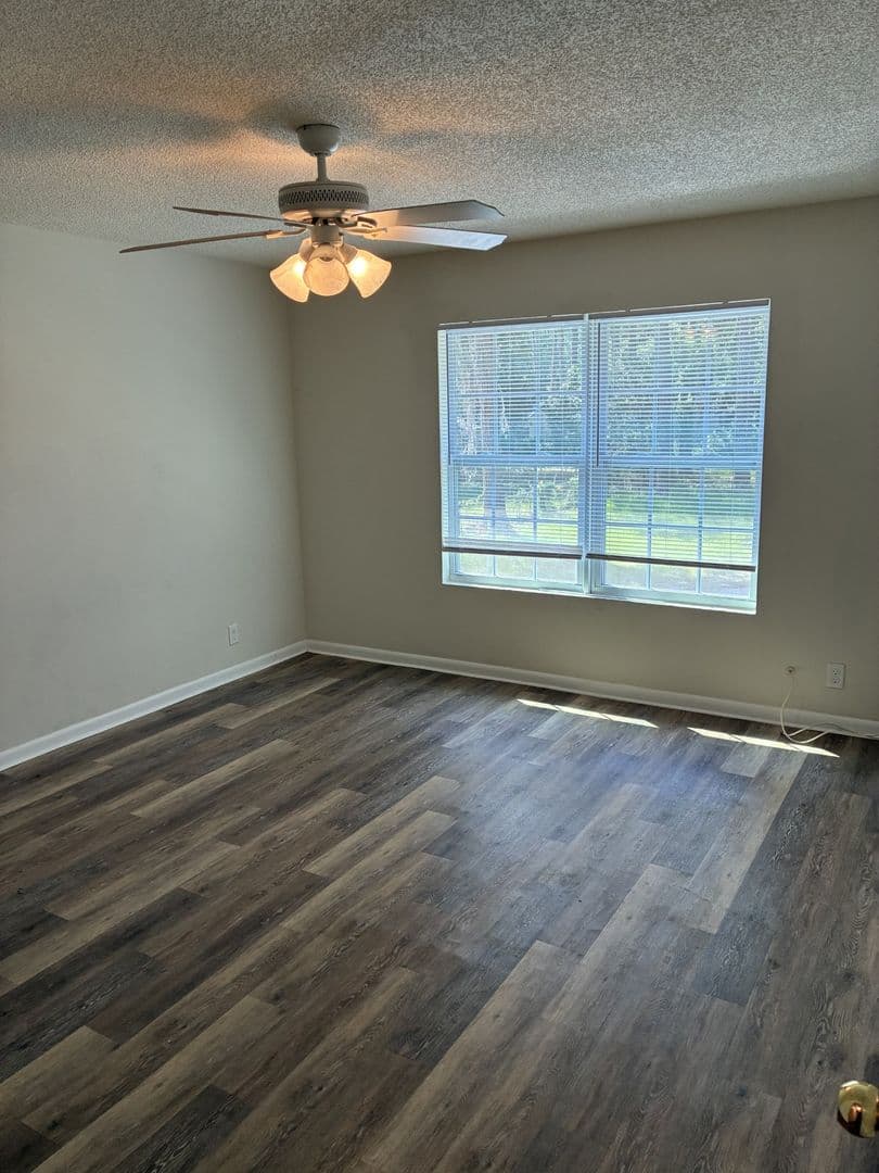 St. Marys House: 695 Douglas Drive