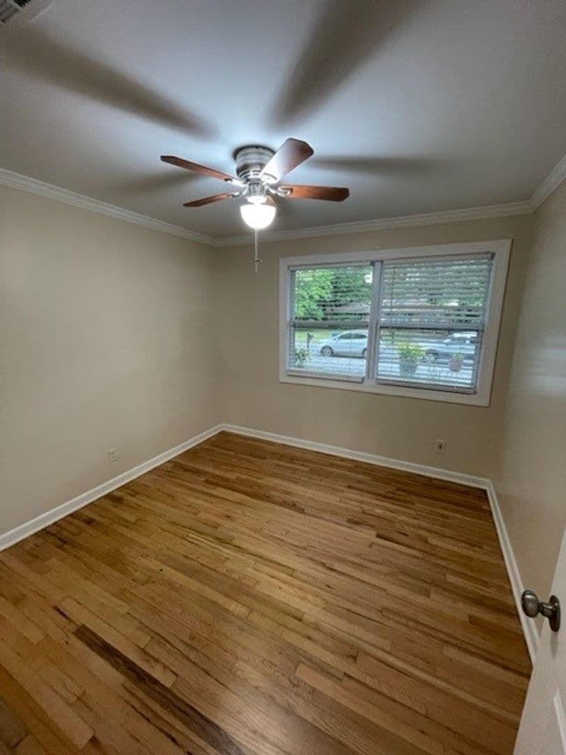 Brunswick House: 3247 Willow Avenue