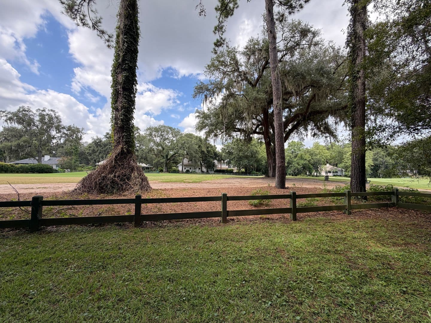 St. Simons Island House: 365 Major Wright Rd