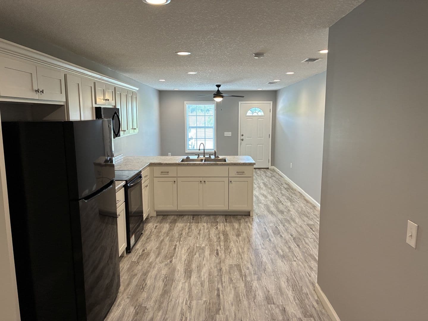 Alma Apartment: 145 Pineview Road