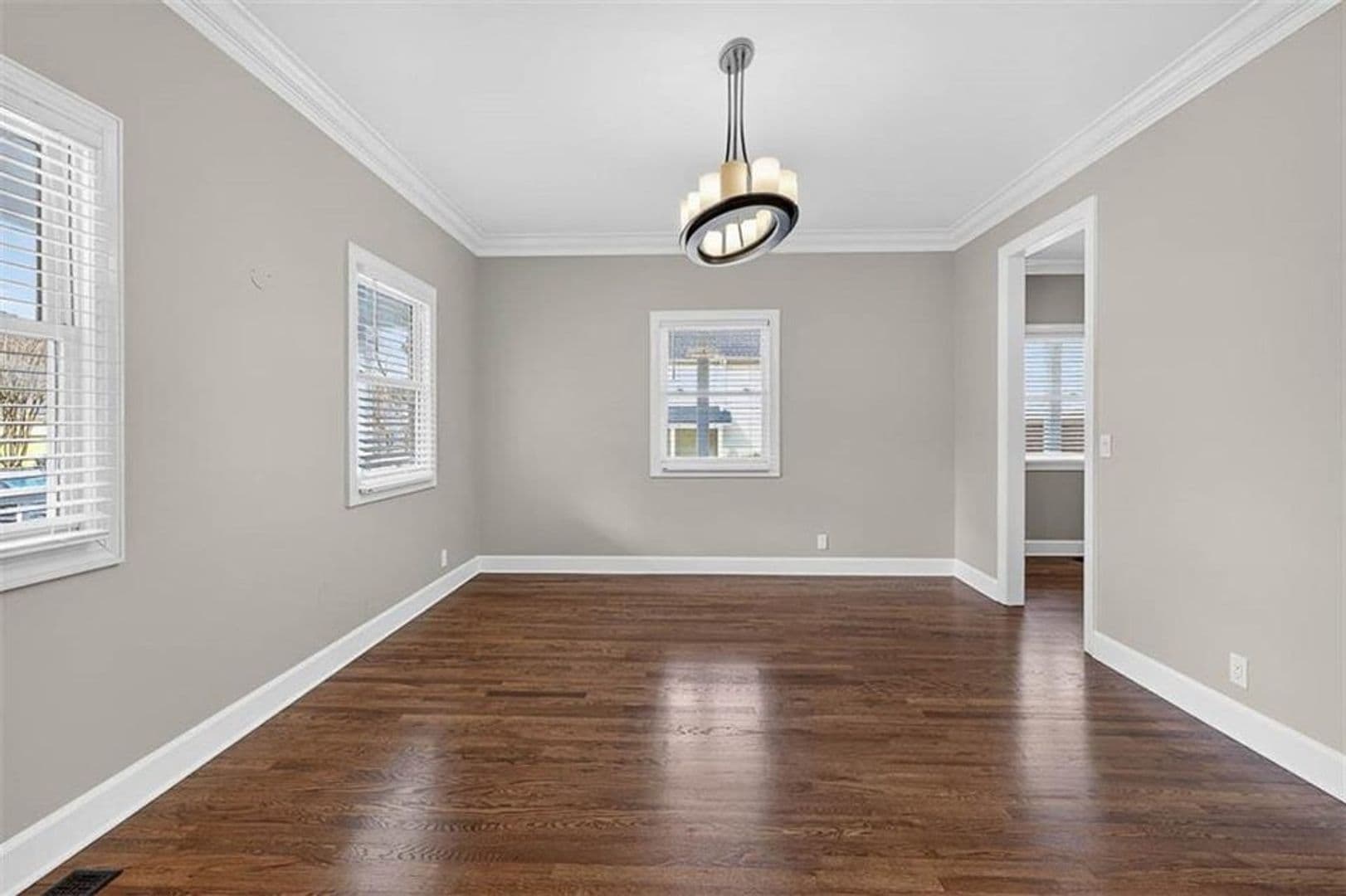 St. Simons Island House: 110 Newfield Street