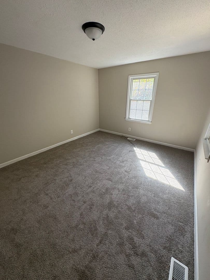 Greenville House: 14 Overbrook Rd