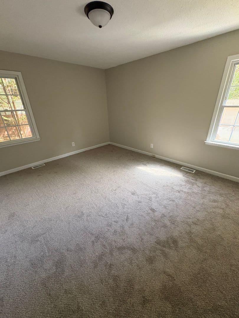 Greenville House: 14 Overbrook Rd
