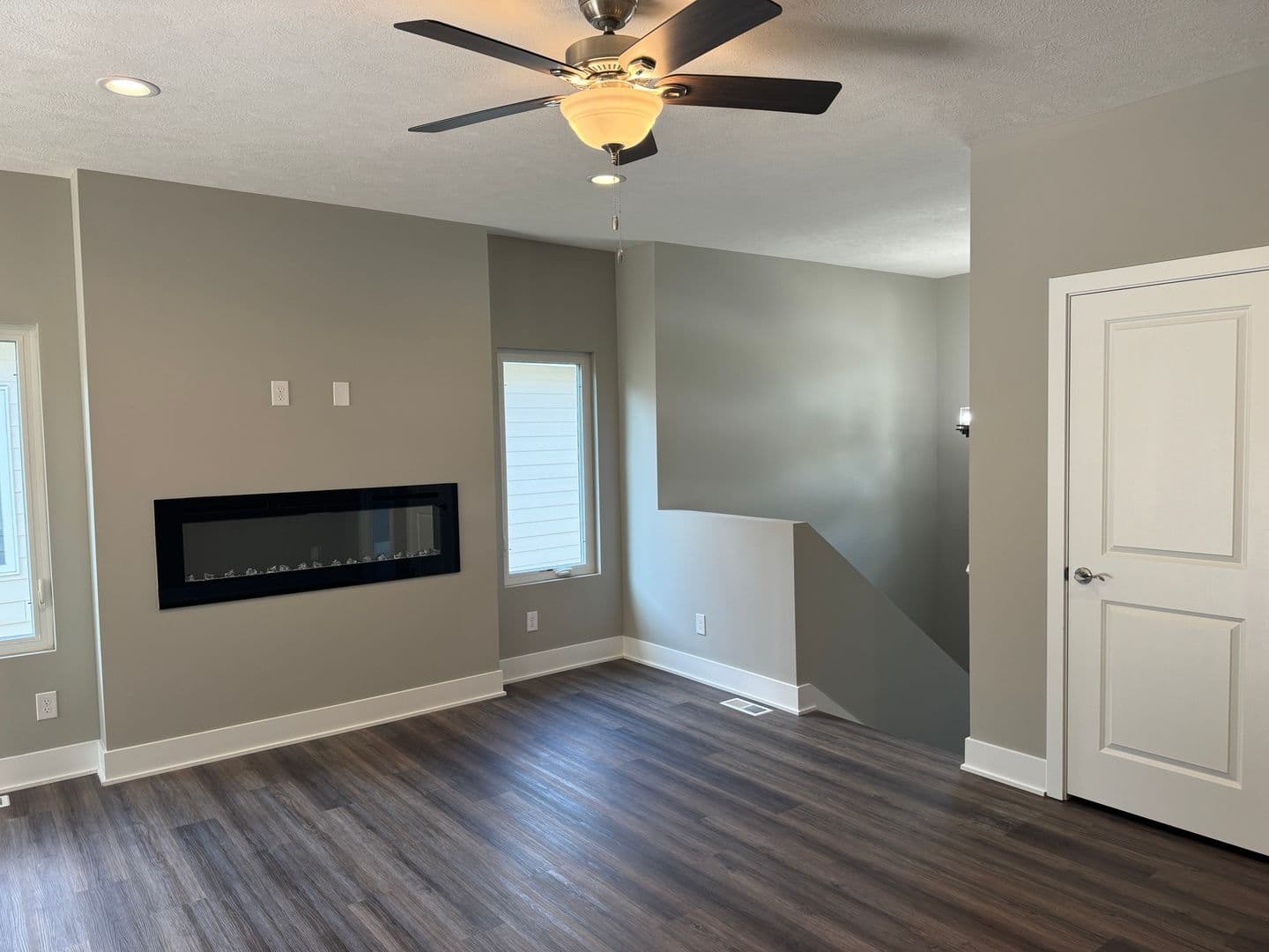 Bennington House: 302 N Allen St