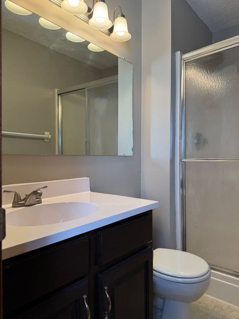 Omaha House: 12957 Camden Ave