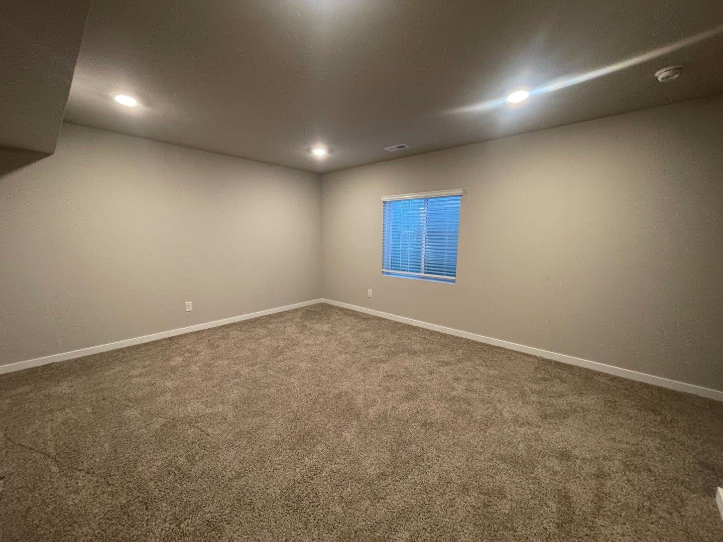 Papillion House: 11612 Port Royal Dr.