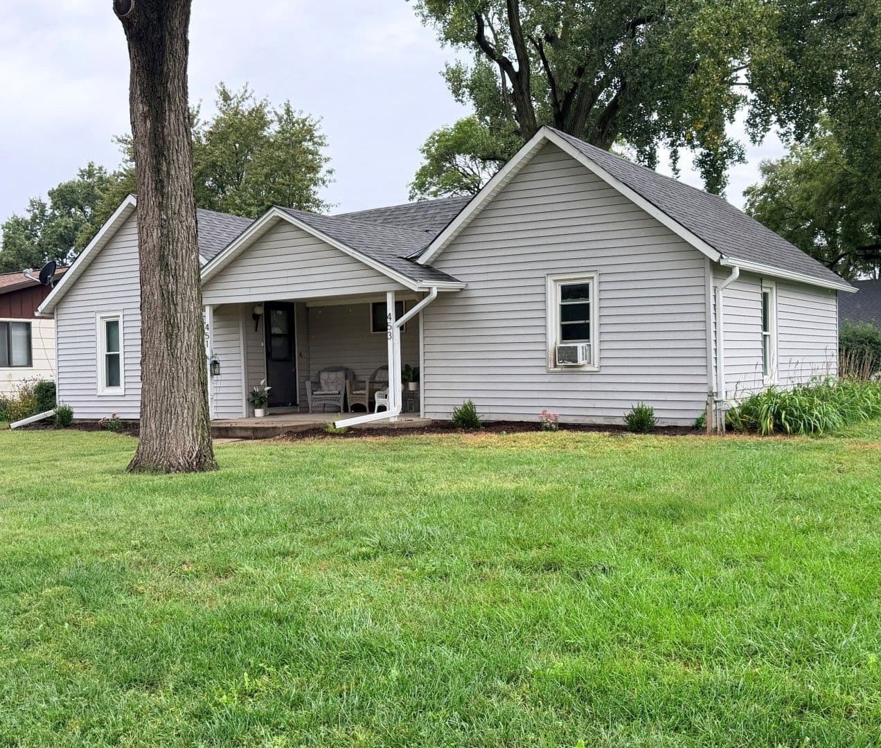 Blair Townhome: 453 N 10th St.