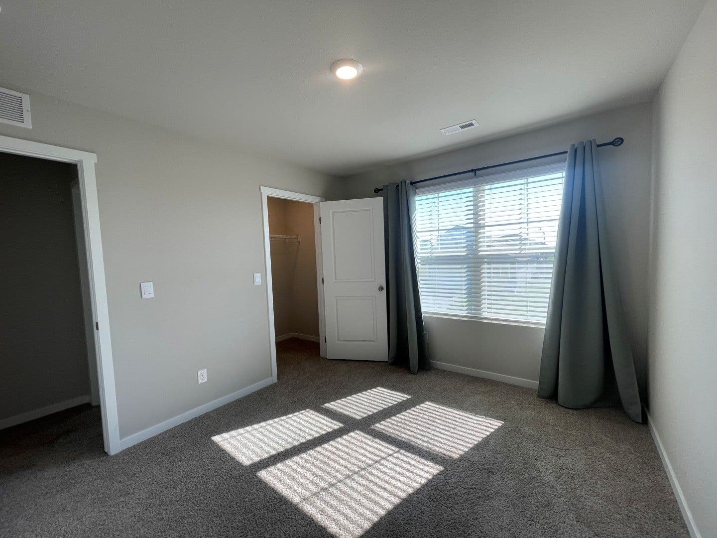Papillion House: 11612 Port Royal Dr.