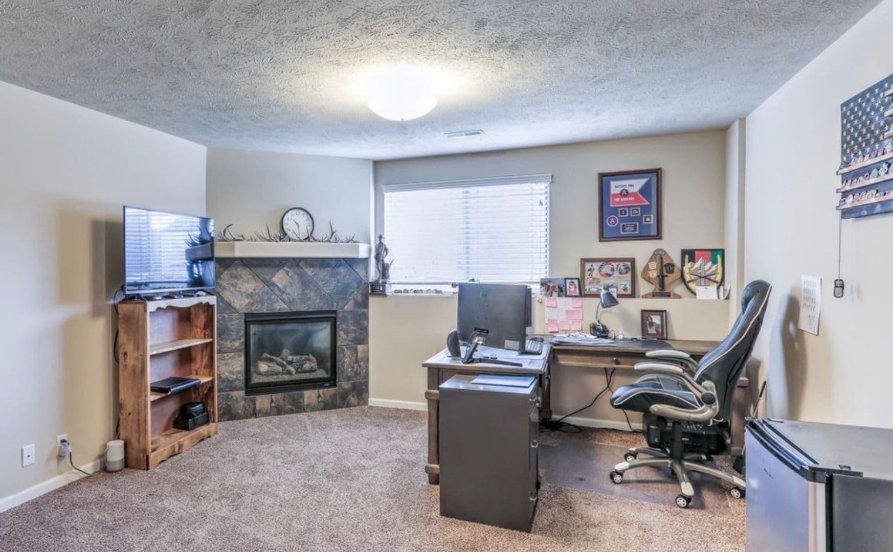 Bellevue House: 13806 S 43rd Ave