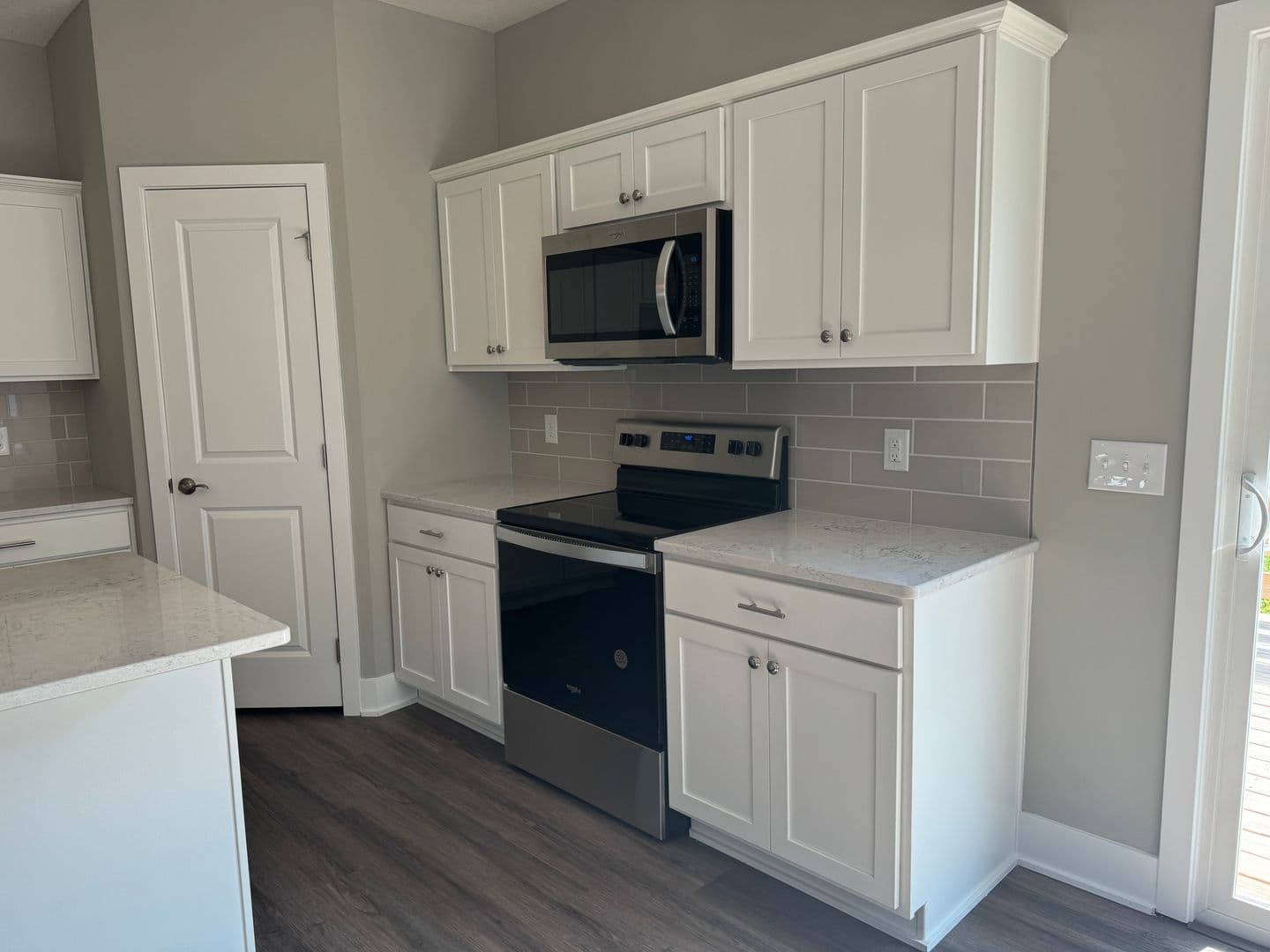 Bennington House: 302 N Allen St