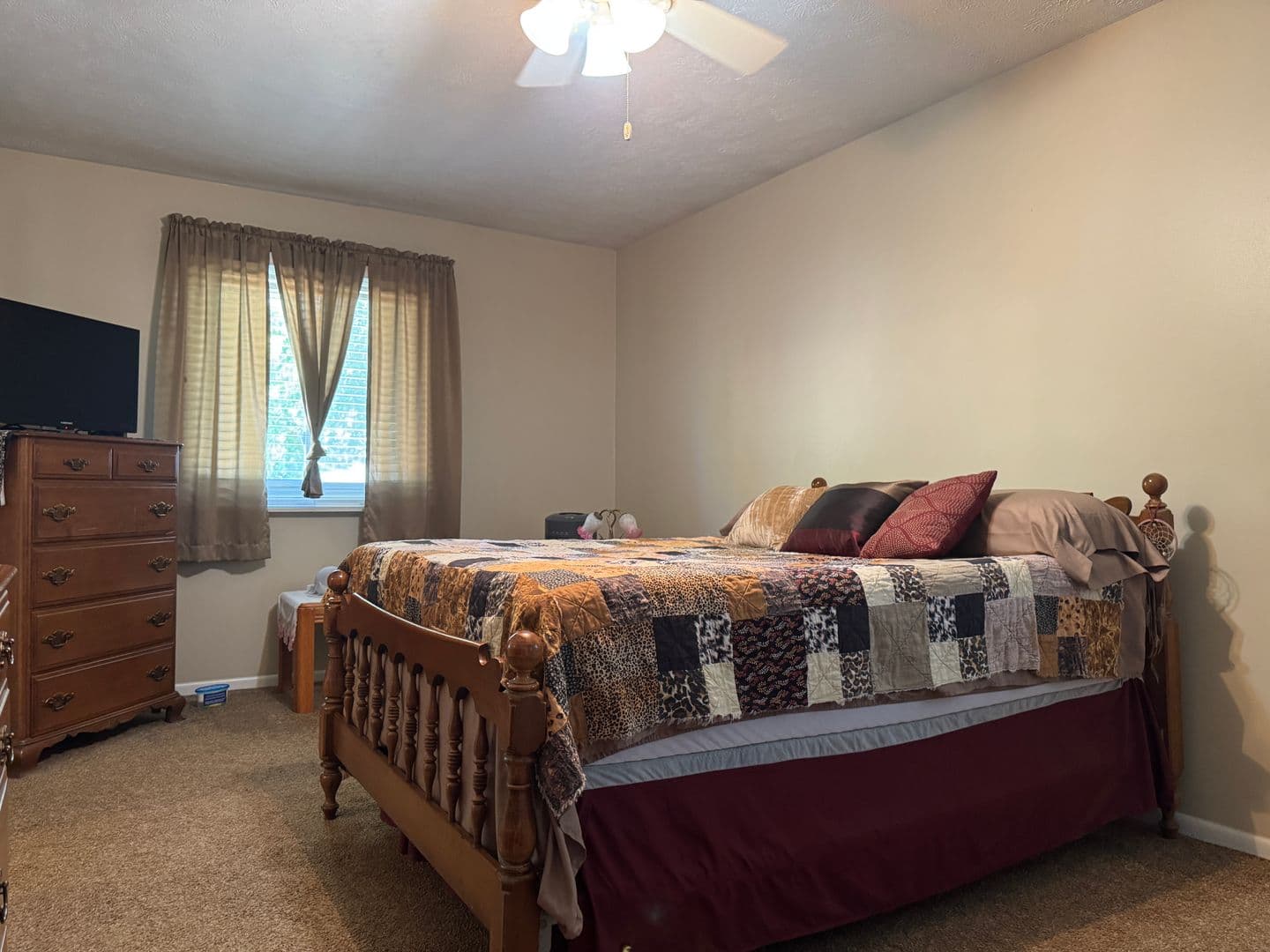 Omaha House: 15229 Jefferson St