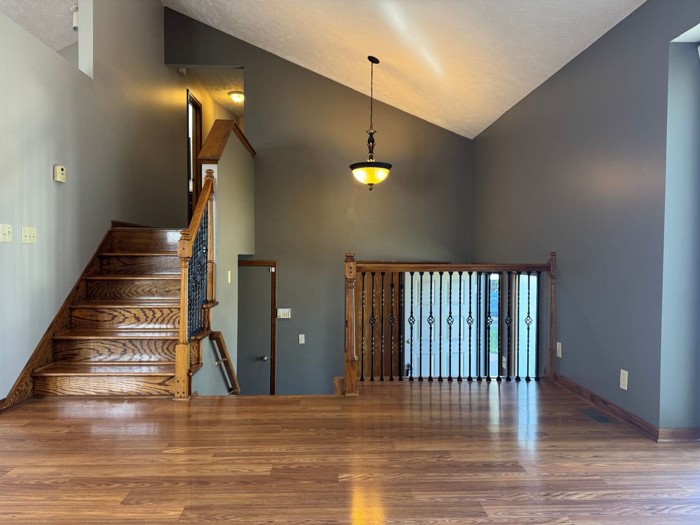 Omaha House: 12957 Camden Ave