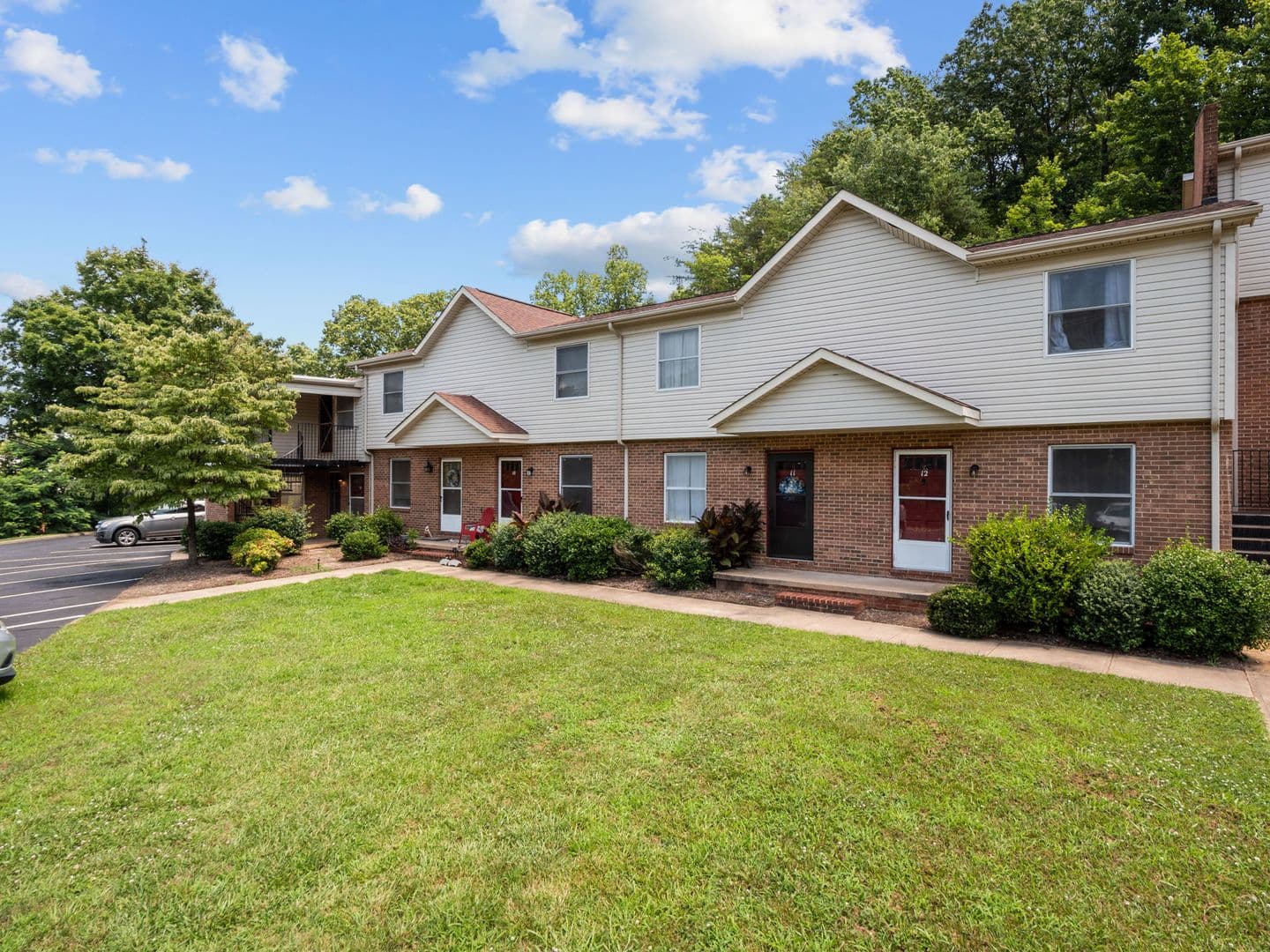 Martinsville Apartment: 50 Foxtree Dr