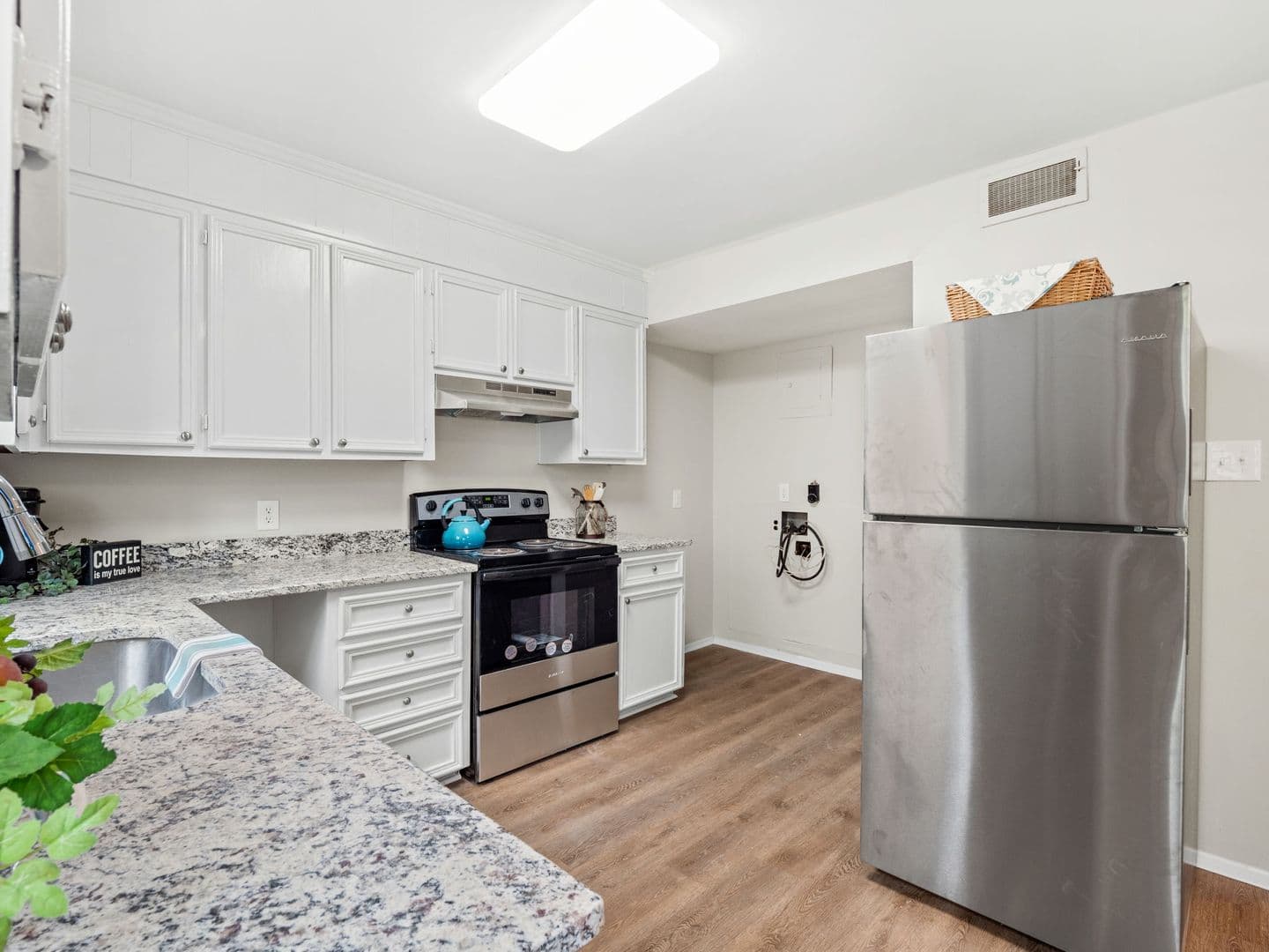 Martinsville Apartment: 50 Foxtree Dr