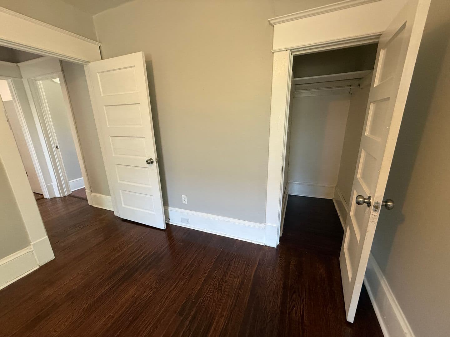 Roanoke Apartment: 813 Winona Ave SW