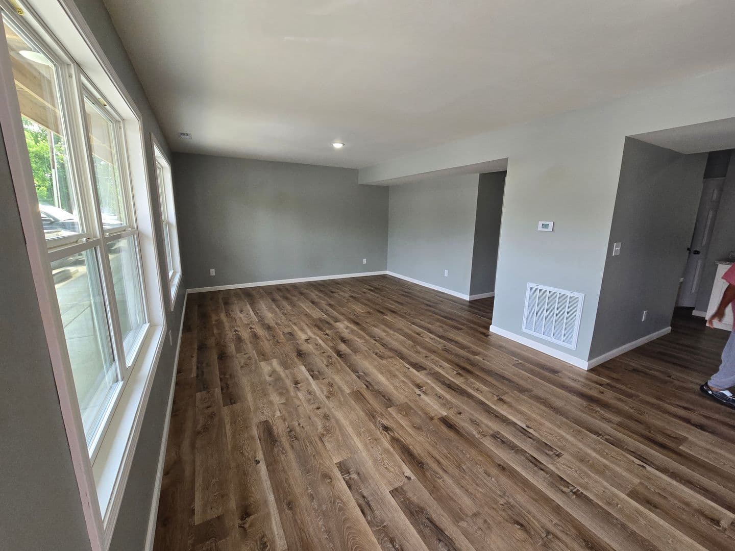 Herrin Apartment: 501 S 19th St