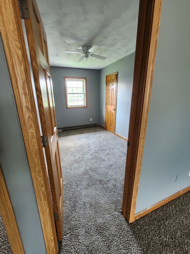 Marion Apartment: 1203 E Boyton St
