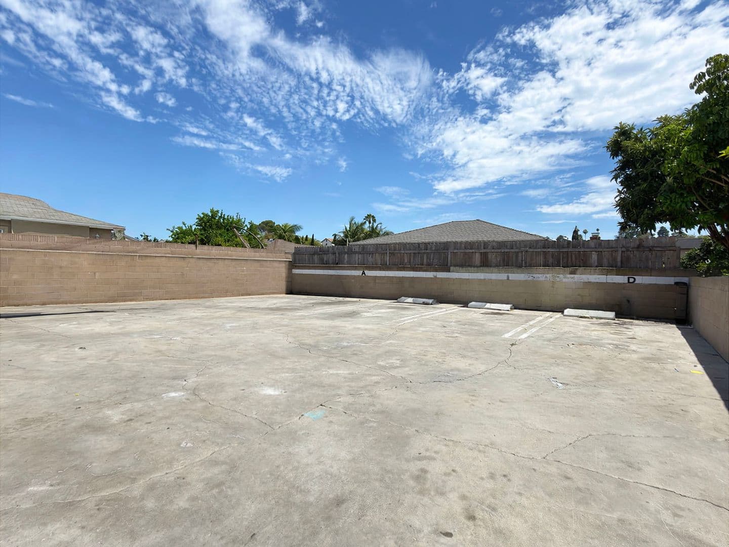 Harbor City Apartment: 1618 259th St