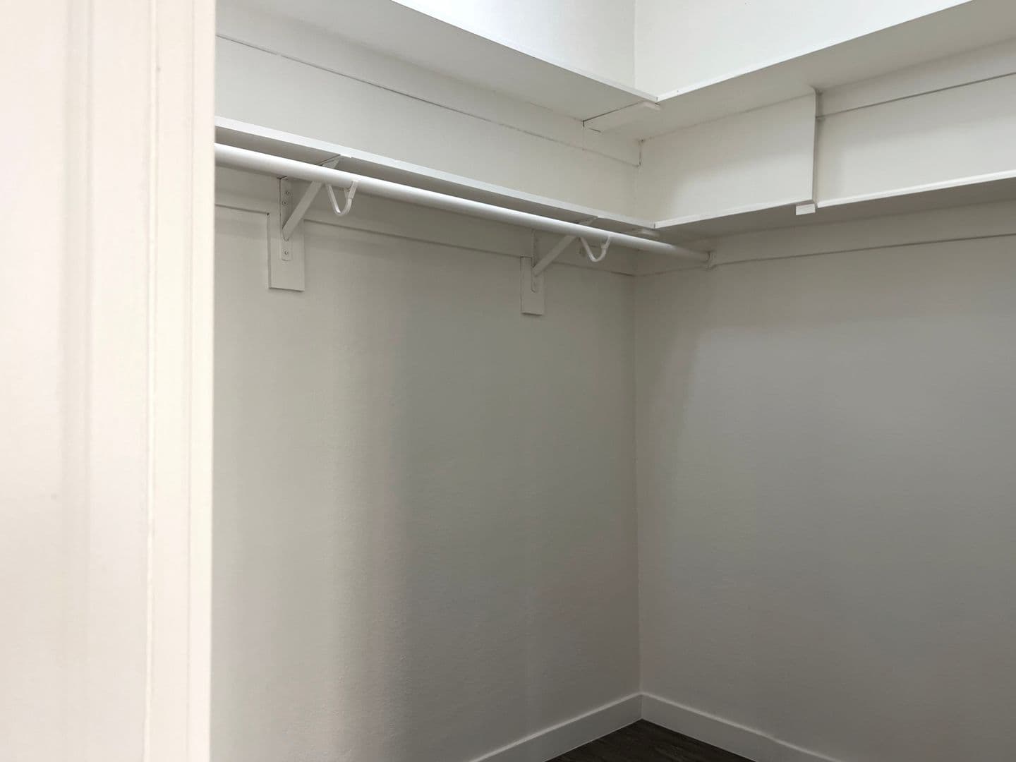 Long Beach Apartment: 444 Chestnut Ave