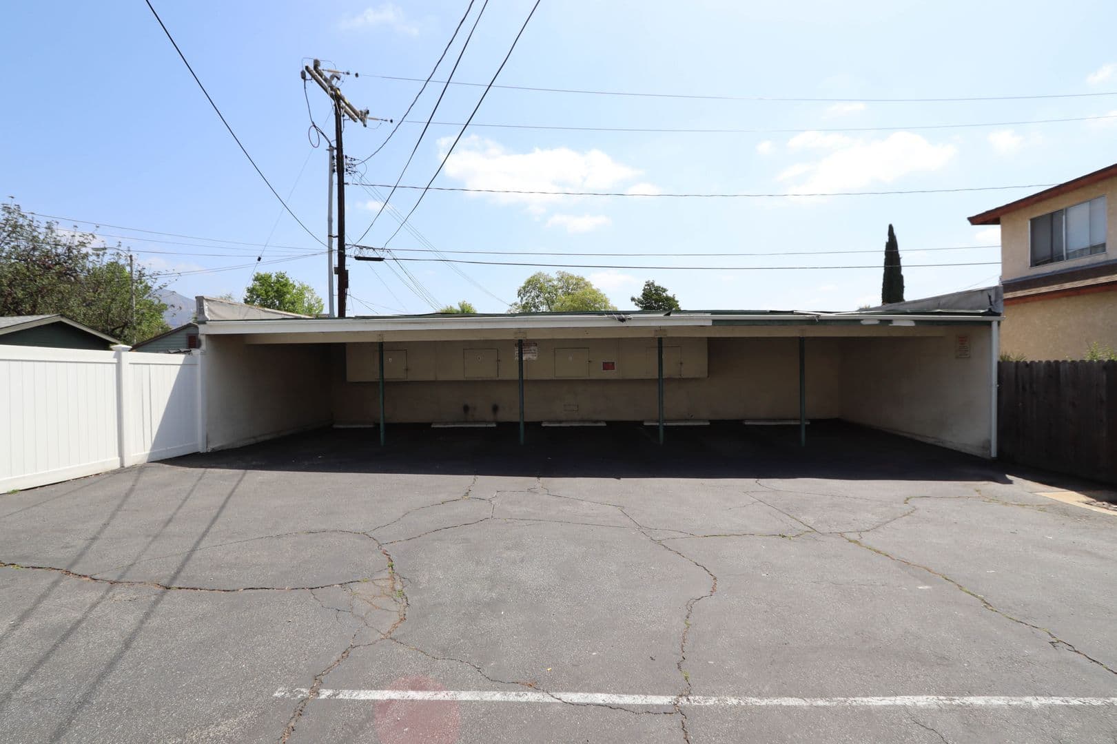 Pasadena Apartment: 460 Vista Ave