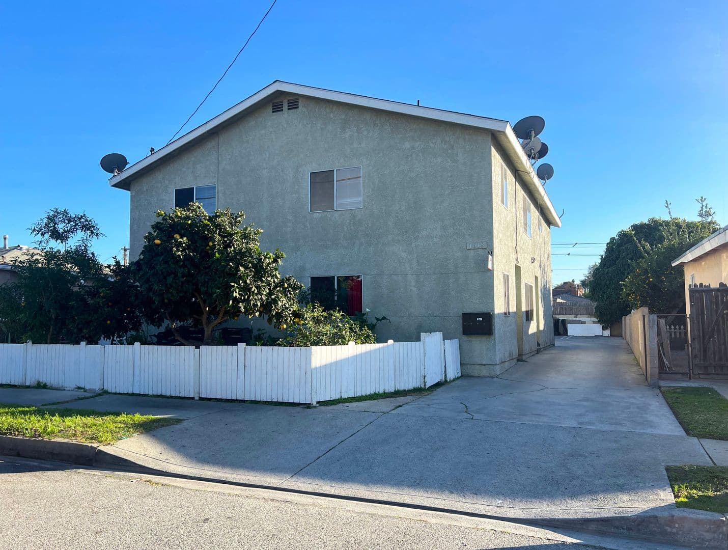 Harbor City Apartment: 1618 259th St