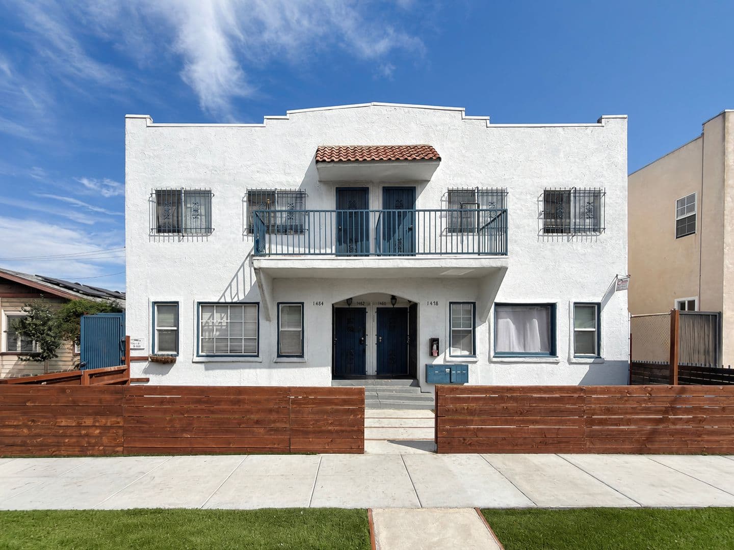 Long Beach Apartment: 1478 Henderson Ave