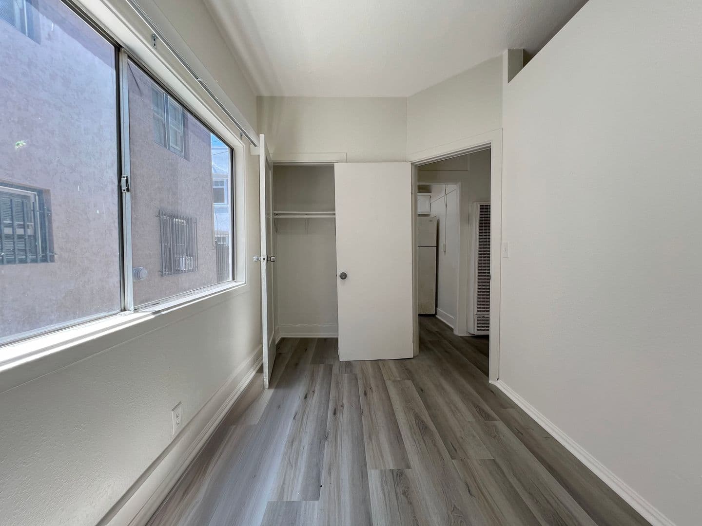 Long Beach Apartment: 227 Lime Ave