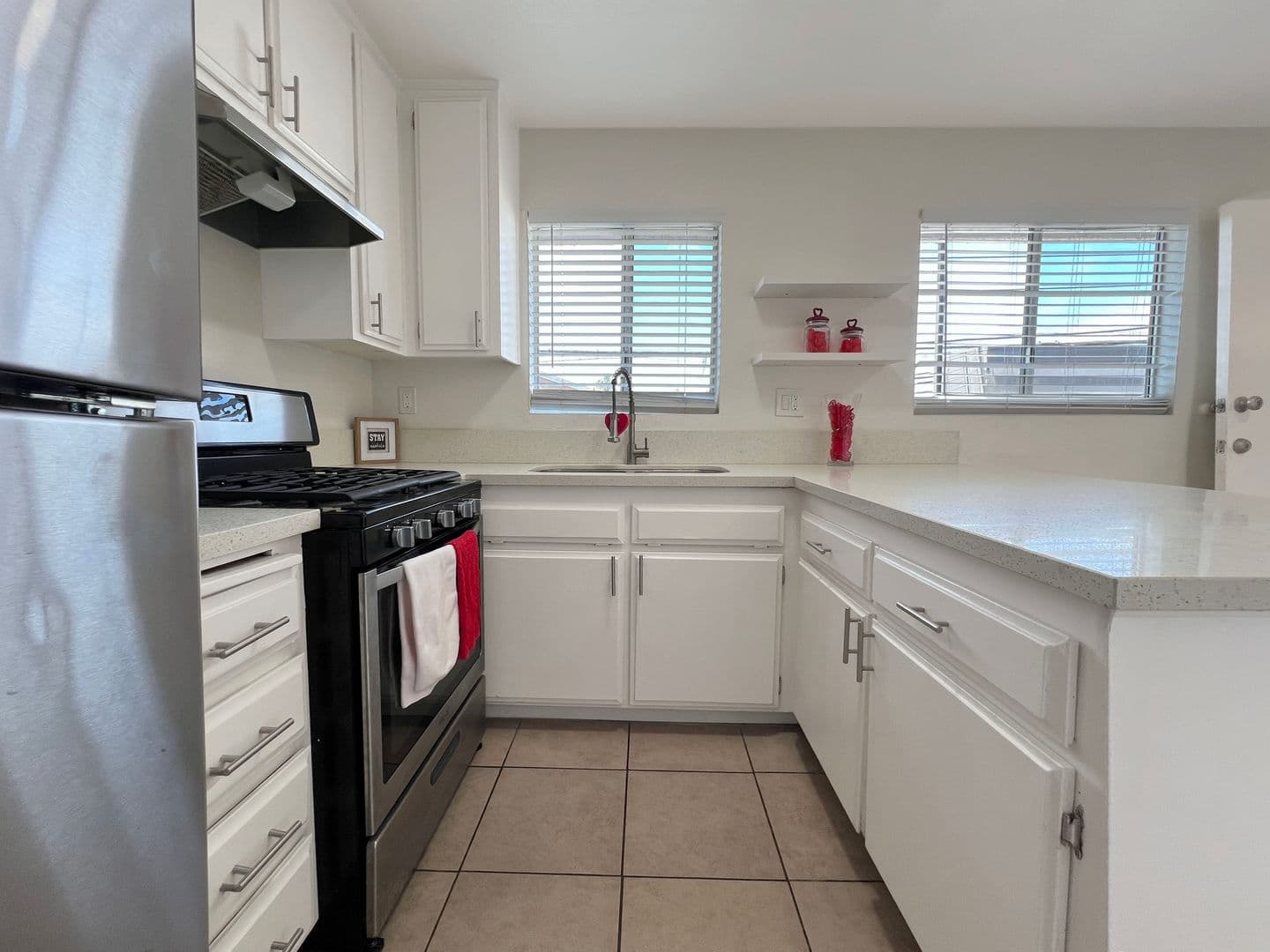 Long Beach Condo: 2226 Lewis Ave