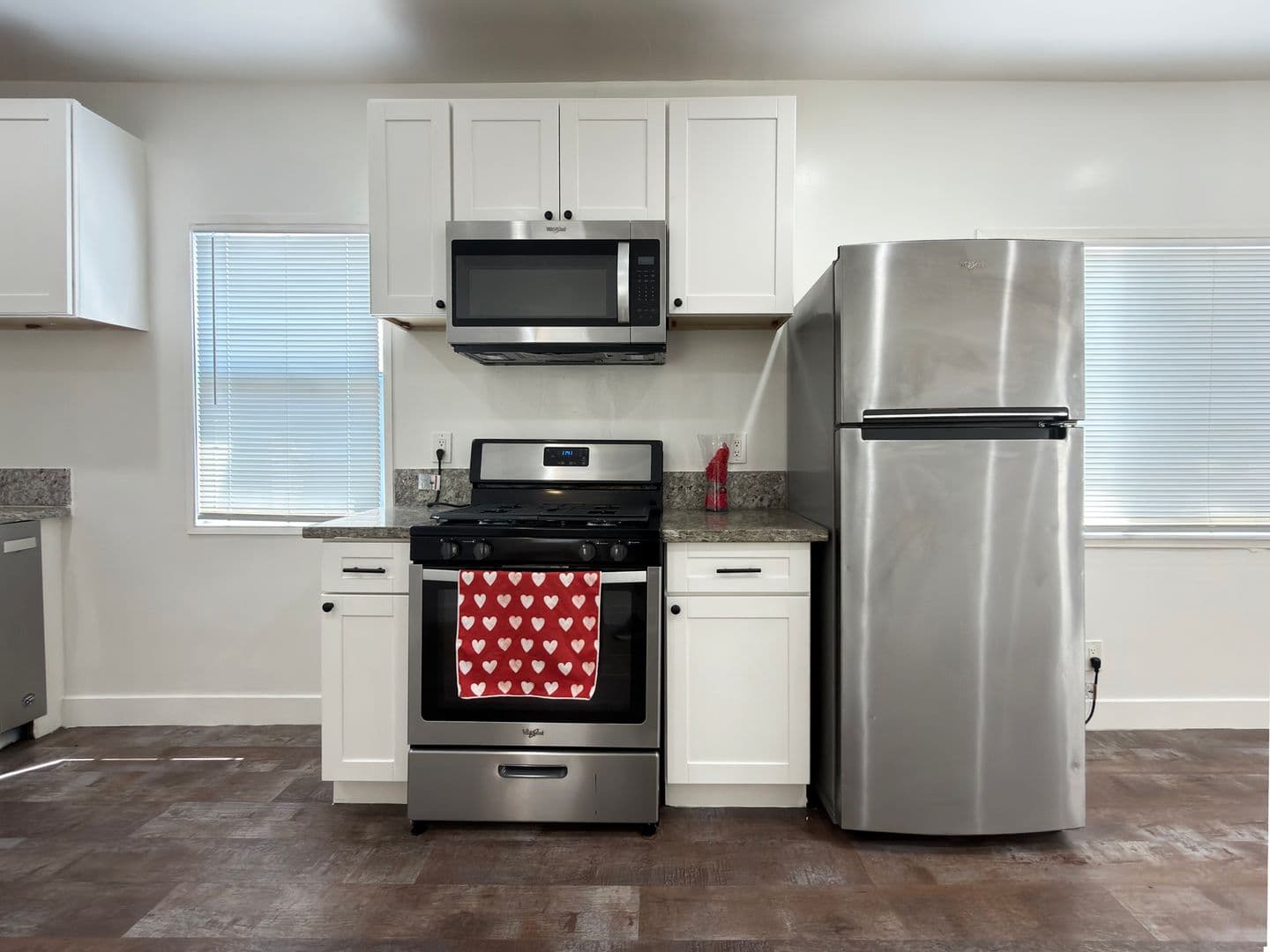 Long Beach Apartment: 531 N Virginia Ct