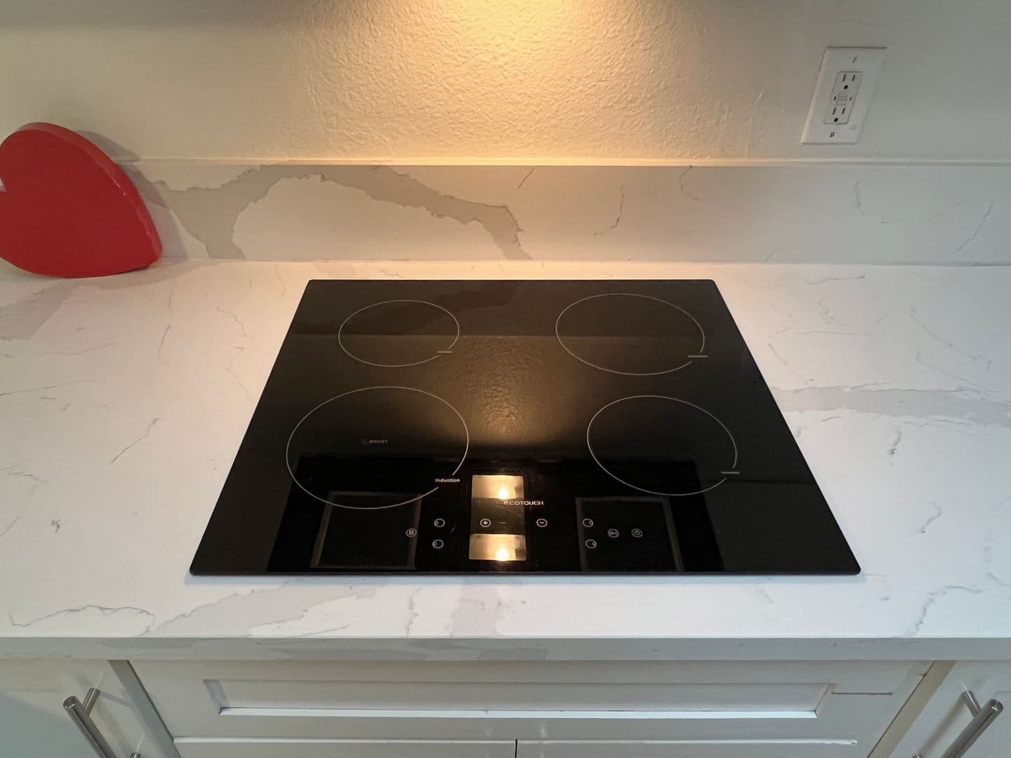 Long Beach Apartment: 1045 Saint Louis Ave